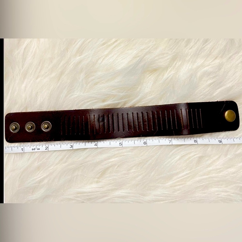 Unisex Leather Bracelet - Picture 6 of 7